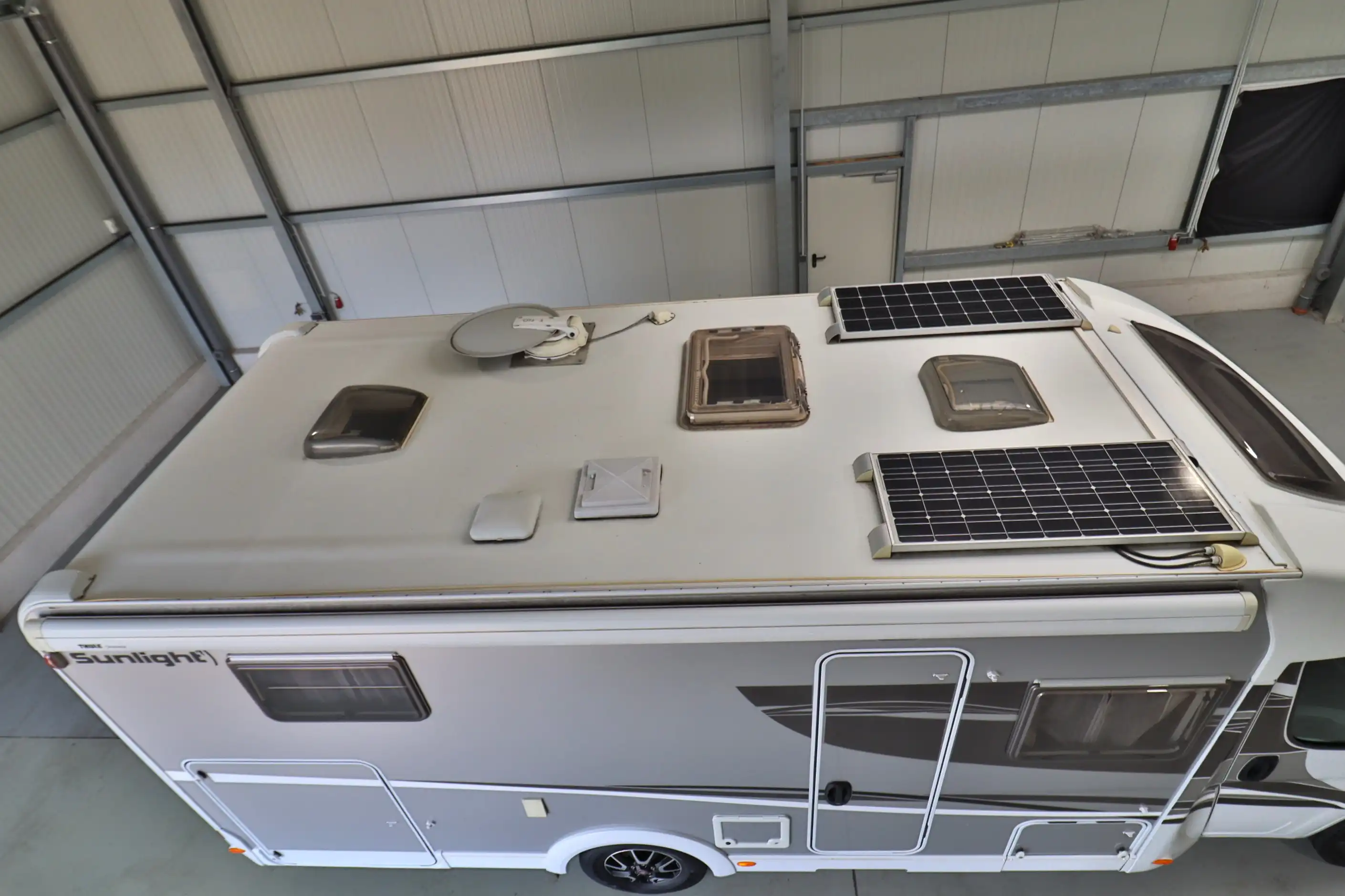 SUNLIGHT T 67